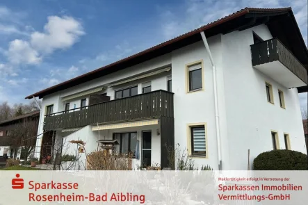 Außenansicht - Wohnung kaufen in Großkarolinenfeld - mit Südwest-Balkon!