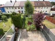 Blicken Sie über den Garten