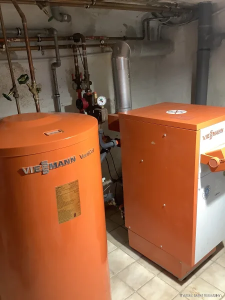 Heizung mit Boiler im Keller