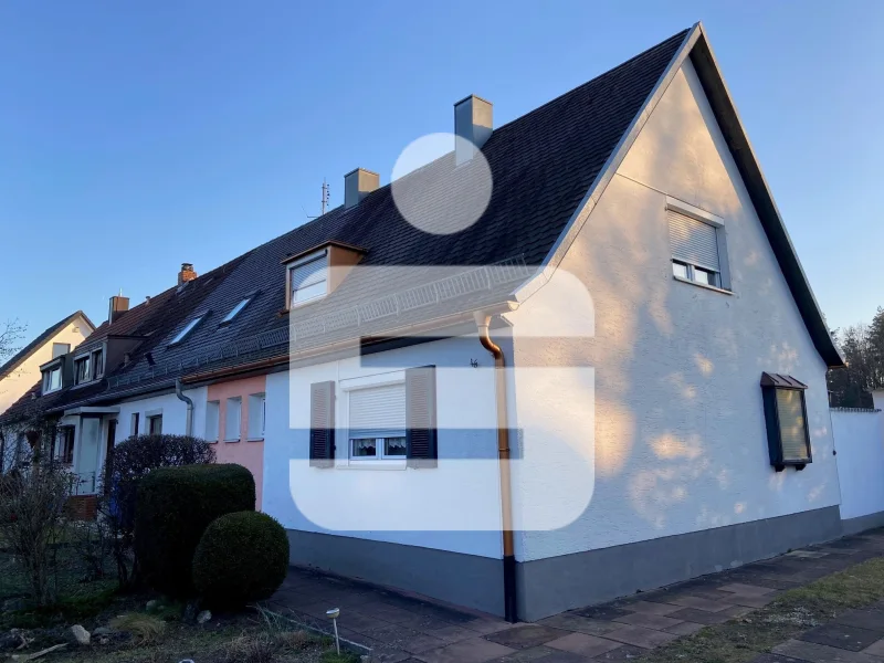 Titelbild - Haus kaufen in Nürnberg - Beliebte Wohnlage im Norden Nürnbergs...Zwei Siedlerhäuser in Buchenbühl