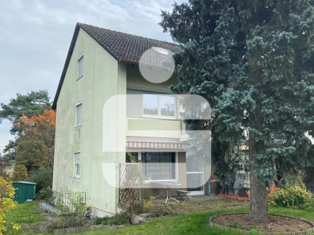 Titelbild - Haus kaufen in Spardorf - Reihenendhaus an der Baugrenze in Spardorf...eine Lage zum Wohlfühlen