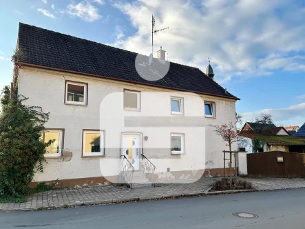 Titel - Haus kaufen in Gremsdorf - Älteres EFH in Gremdsorf...Viel Platz für die große Familie