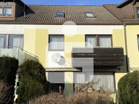 Titelbild - Haus kaufen in Eckental - Für junge Familien besonders gut geeignet...Reiheneigenheim in Brand