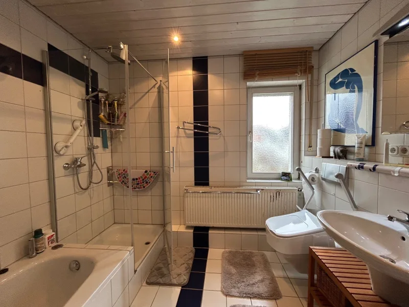 Badezimmer im OG