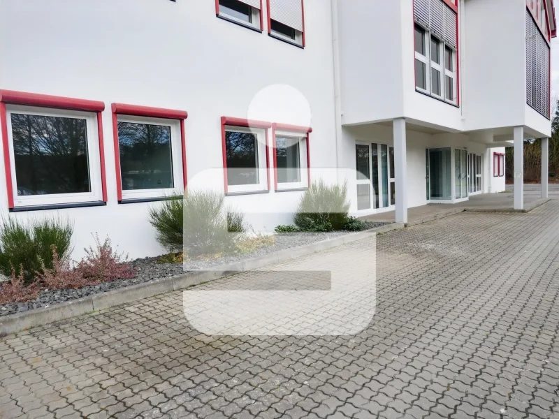 Aussenansicht - Büro/Praxis mieten in Bad Kissingen - Ca. 385 m² Gewerbefläche im Gewerbegebiet Arnshausen - Reiterswiesen