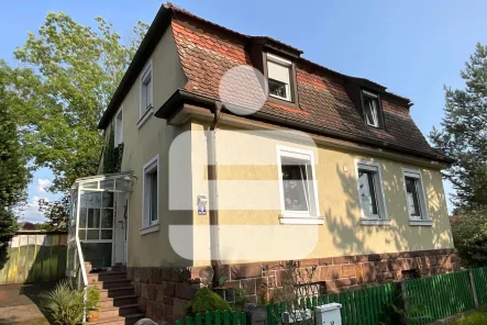 Außenansicht - Haus kaufen in Bad Kissingen - Ideal für die große Familie!