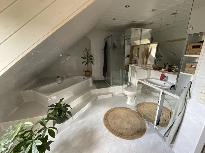 Badezimmer DG