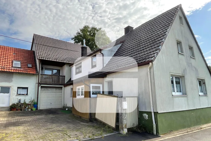 Außenansicht - Haus kaufen in Nüdlingen - Handwerker aufgepasst!