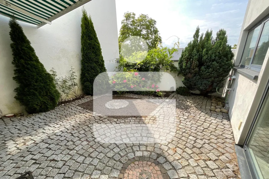 blick- und windgeschütztes Atrium - Haus mieten in Bad Kissingen - Terrassenhaus mit Urlaubsflair