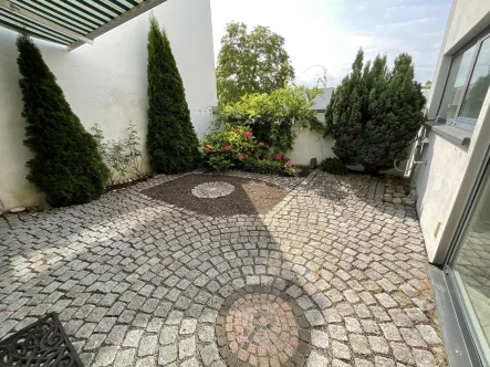 blick- und windgeschütztes Atrium - Haus mieten in Bad Kissingen - Terrassenhaus mit Urlaubsflair