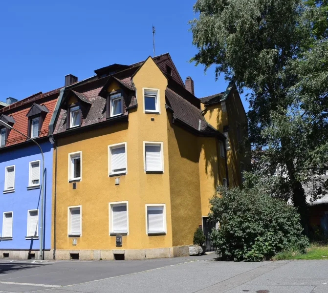 Außenansicht  - Haus kaufen in Weiden - Mehrfamilienhaus in zentraler Lage von Weiden