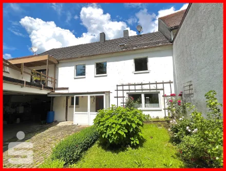 Außenansicht - Haus kaufen in Pleystein - Charmantes Stadthaus im Herzen von Pleystein 