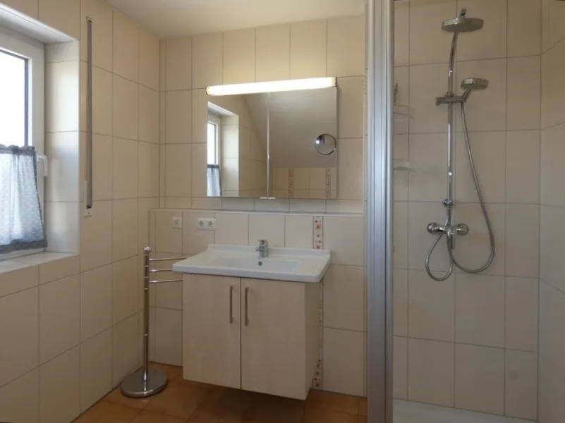 Separate Dusche im Badezimmer