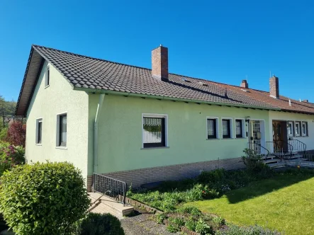 Nord-Ost Ansicht - Haus kaufen in Ebern - Doppelhaushälfte in bevorzugter Lage von Ebern!