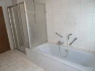 Bad mit Wanne/Dusche