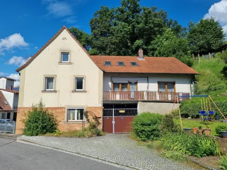 Süd-West Ansicht - Haus kaufen in Königsberg - Haus sucht Handwerker - pflegeleichtes Grundstück 319 m² - Wohnfläche ca. 140 m²