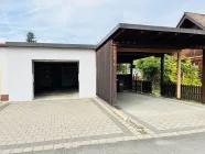 Garage mit Carport