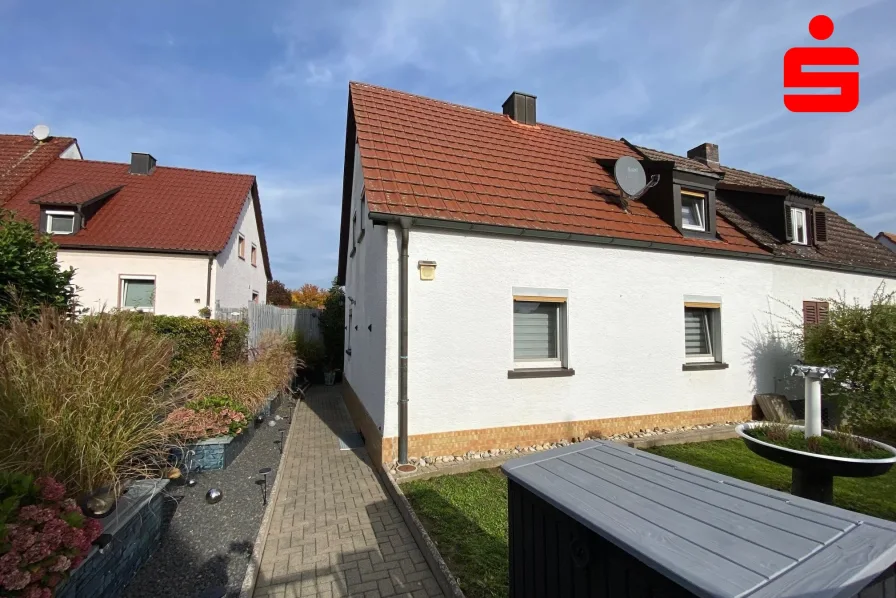 Ansicht Süd/West - Haus kaufen in Schweinfurt - Kapitalanleger aufgepasst!