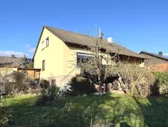 Südwestansicht mit Terrasse (Gartenseite)