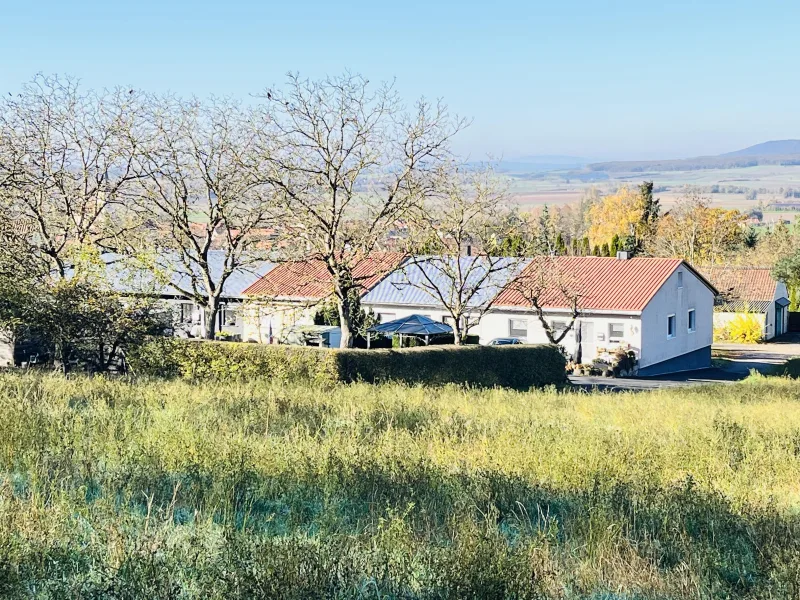 Naturnahes Wohnen... die Südostansicht der Anlage