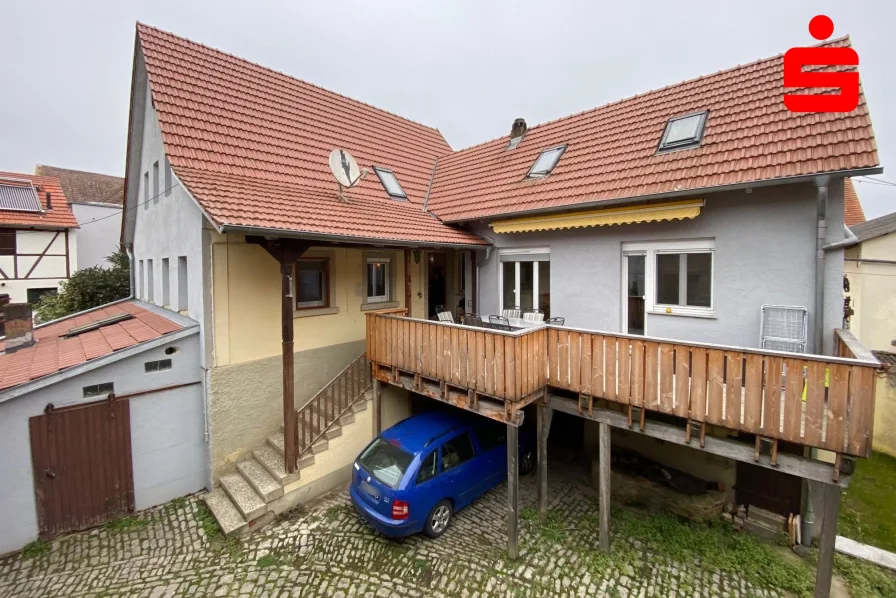 Ansicht West - Haus kaufen in Poppenhausen - Charmantes, liebevoll renoviertes Haus sucht neue Bewohner!