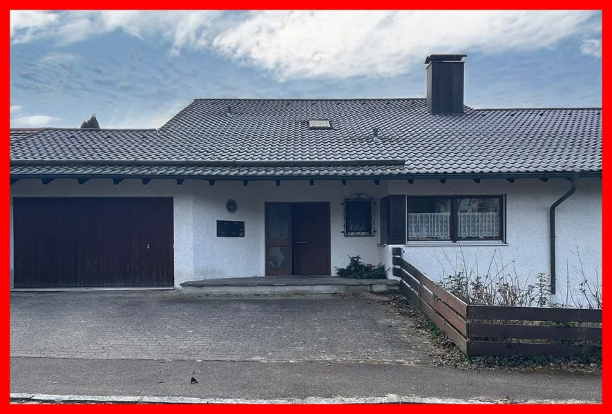 Außenansicht - Haus kaufen in Pfaffenhofen - Einfamilienhaus mit Einliegerwohnung in Pfaffenhofen