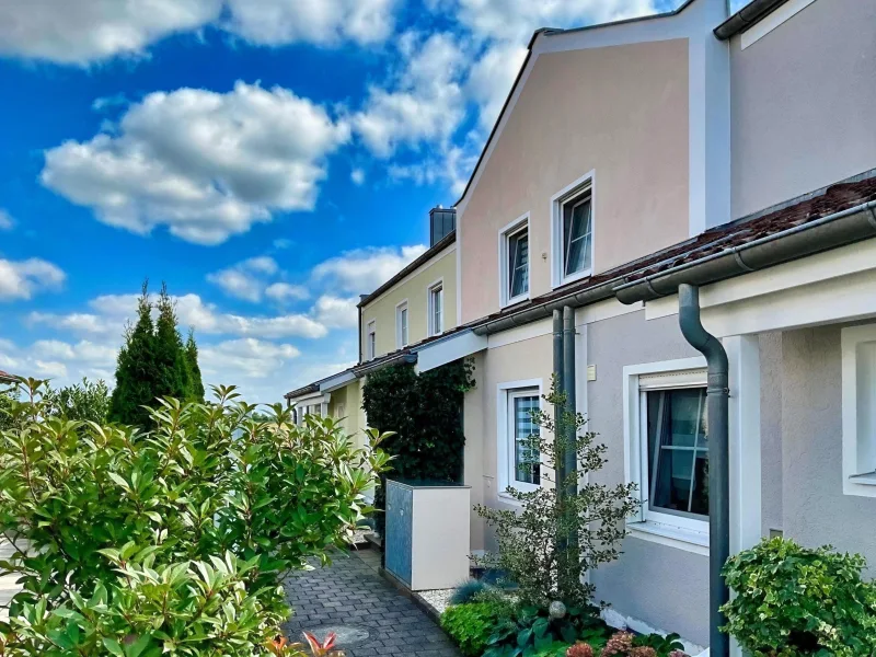 Titelbild - Haus kaufen in Eitensheim - Viel Platz in traumhafter Lage