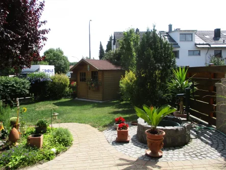 Gartenansicht - Haus kaufen in Ingolstadt - Hier fühlt sich Ihre Familie wohl!