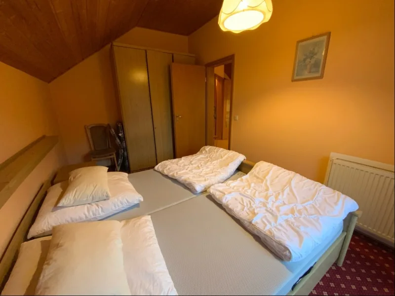 Schlafzimmer Ansicht 2