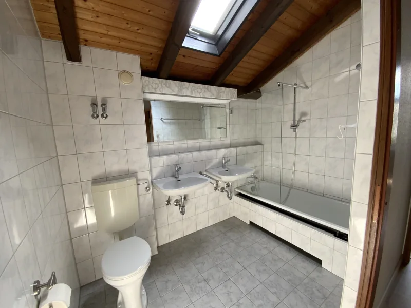 Badezimmer DG