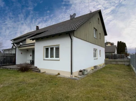 Deckblatt - Haus kaufen in Manching - Attraktiv für eigene Ideen