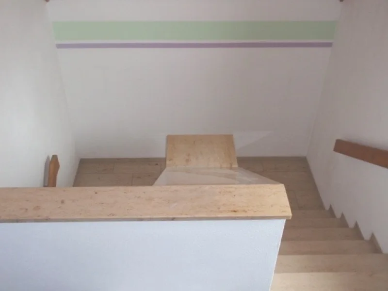 Haus 23a OG Treppe