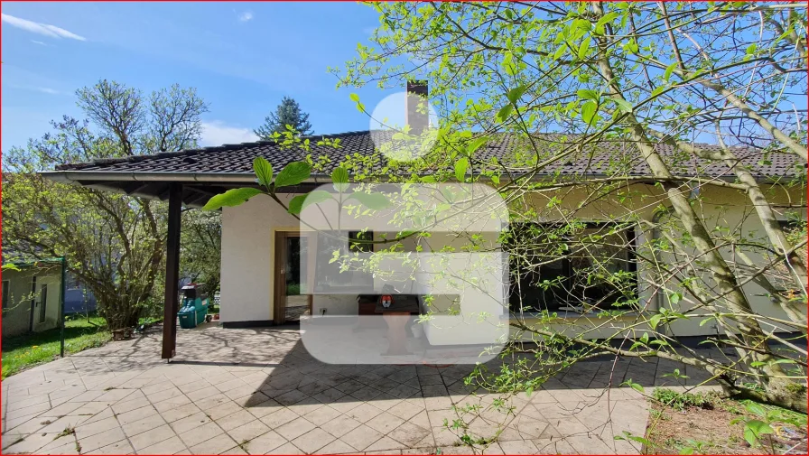 Ansicht - Haus kaufen in Lautertal - Großzügiges Wohnhaus in Lautertal - Nähe Coburg