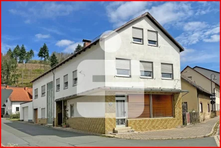 Straßenansicht - Haus kaufen in Wallenfels - Wohnen und Arbeiten unter einem Dach!