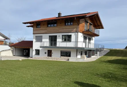 Hausansicht - Haus kaufen in Bad Kohlgrub - Traumhaus in Bad Kohlgrub!