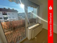 Wohnzimmer mit Süd-Balkon