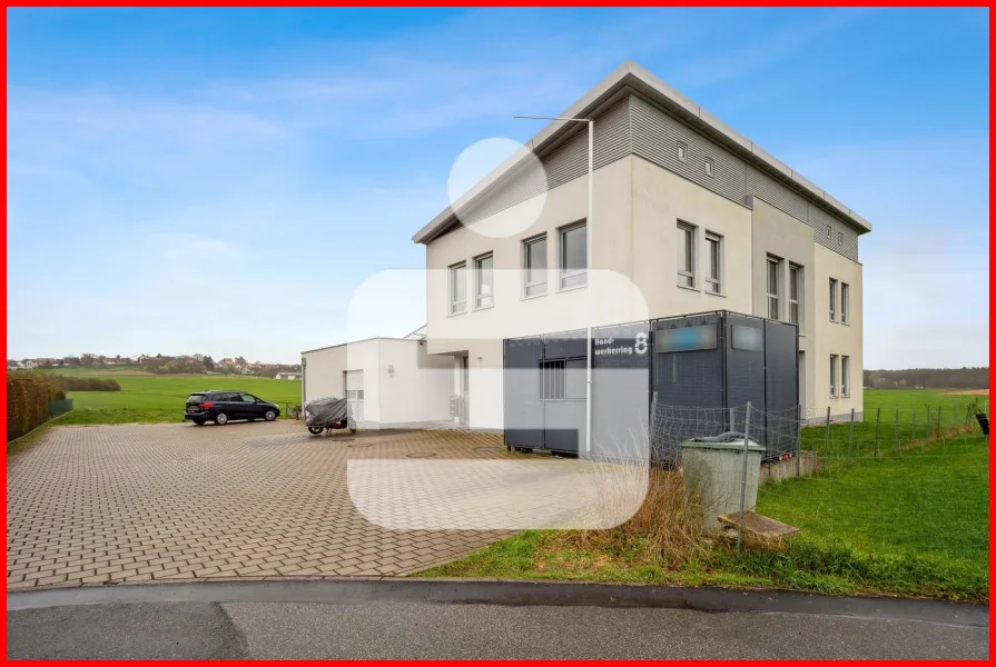 Vorderansicht - Büro/Praxis mieten in Langensendelbach - Energieeffizientes Bürogebäude in Langensendelbach 