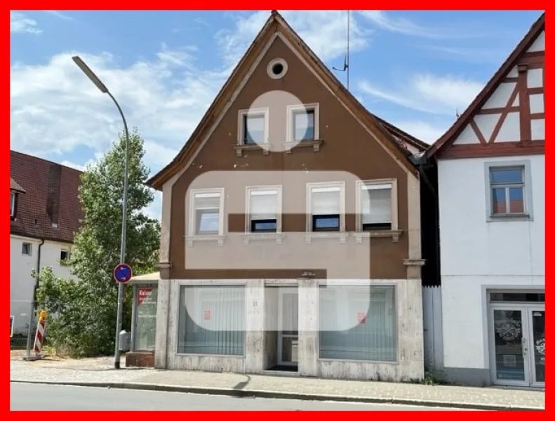 Ansicht-Ost - Haus kaufen in Forchheim - Wohn- und Geschäftshaus in der Altstadt.