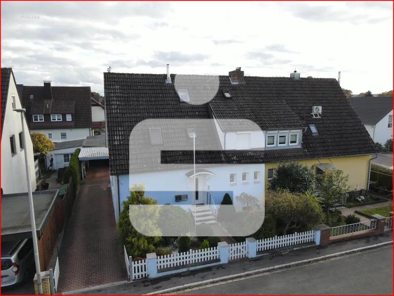 Blick aus der Nachbarschaft - Haus kaufen in Neunkirchen - Feines Familienheim