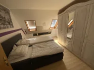 Schlafzimmer OG II