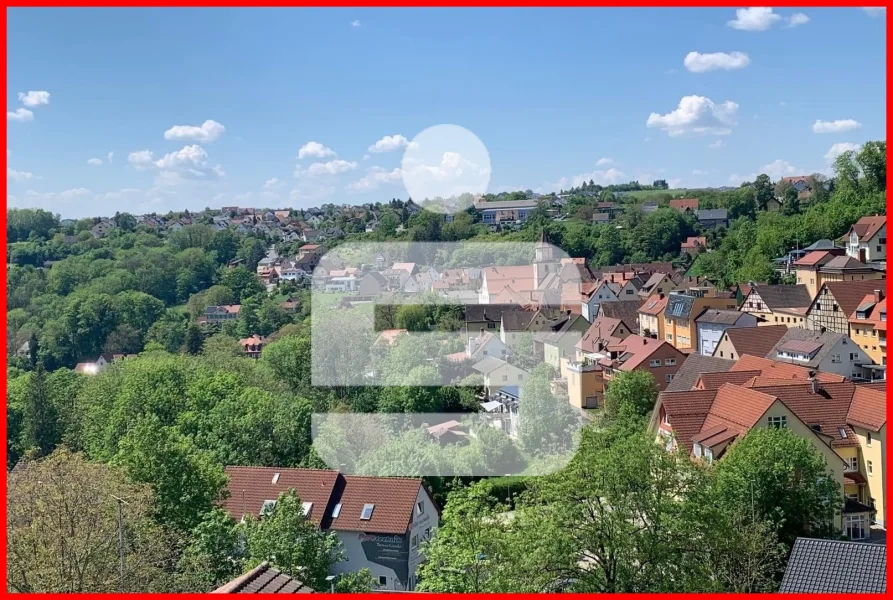 Blick auf Gräfenberg - Haus kaufen in Gräfenberg - Wohnen mit Weitblick