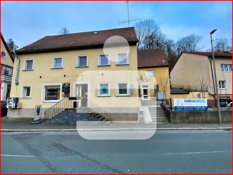 Hausansicht - Haus kaufen in Heiligenstadt - Großes Wohn- und Geschäftshaus als Kapitalanlage