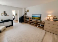 Wohn-/Schlafzimmer (möglicher Renovierungsvorschlag)