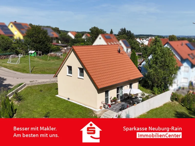 Titelbild - Haus kaufen in Marxheim - Vogelgezwitscher in Ortsrandlage - Naturidylle pur im neuwertigen Massivbauhaus