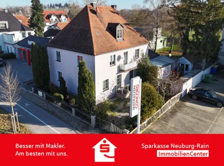 Titelbild - Haus kaufen in Neuburg - Herrschaftliche Villa in Bestlage - fest vermietet bis 2029 - Für Kapitalanleger mit Weitblick