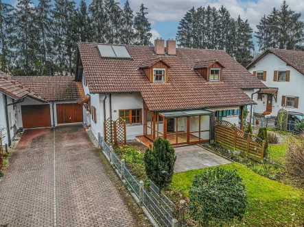 Titelbild - Haus kaufen in Landau - Bezugsfertige Doppelhaushälfte in Landau an der Isar - obere Stadt 