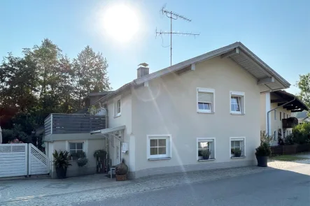 Titelbild - Haus kaufen in Bernried - Gemütliches Familienparadies in Bernried: glücklich im Einfamilienhaus