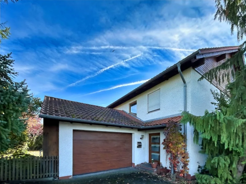 Titelbild - Haus kaufen in Feldkirchen - Charmantes Reiheneckhaus in Feldkirchen