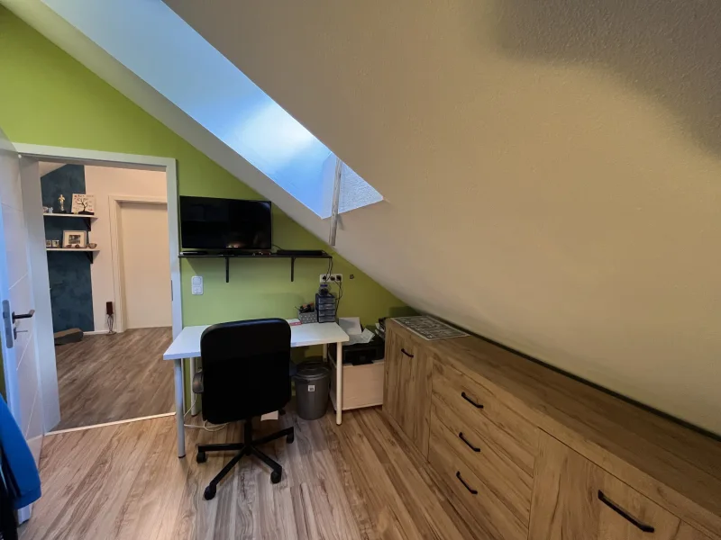 Büro / Gäste- / Kinderzimmer