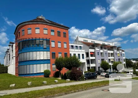 Ansicht - Büro/Praxis kaufen in Passau - Vielseitige Büro- oder Praxisräume in Passau-Neustift